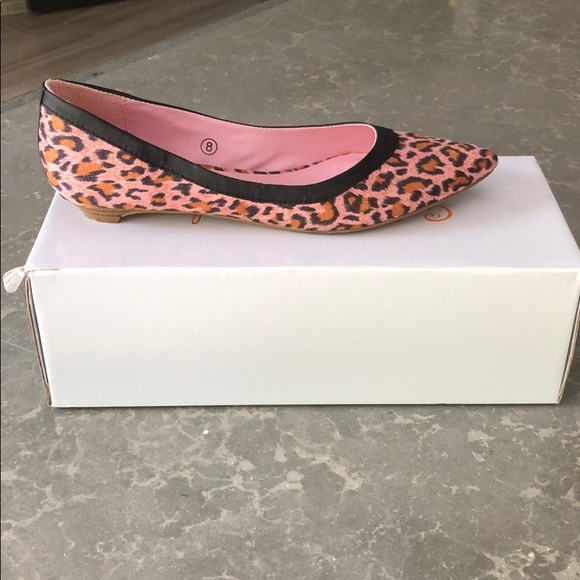 Gabriella Rocha Flats - Picture 1 of 4
